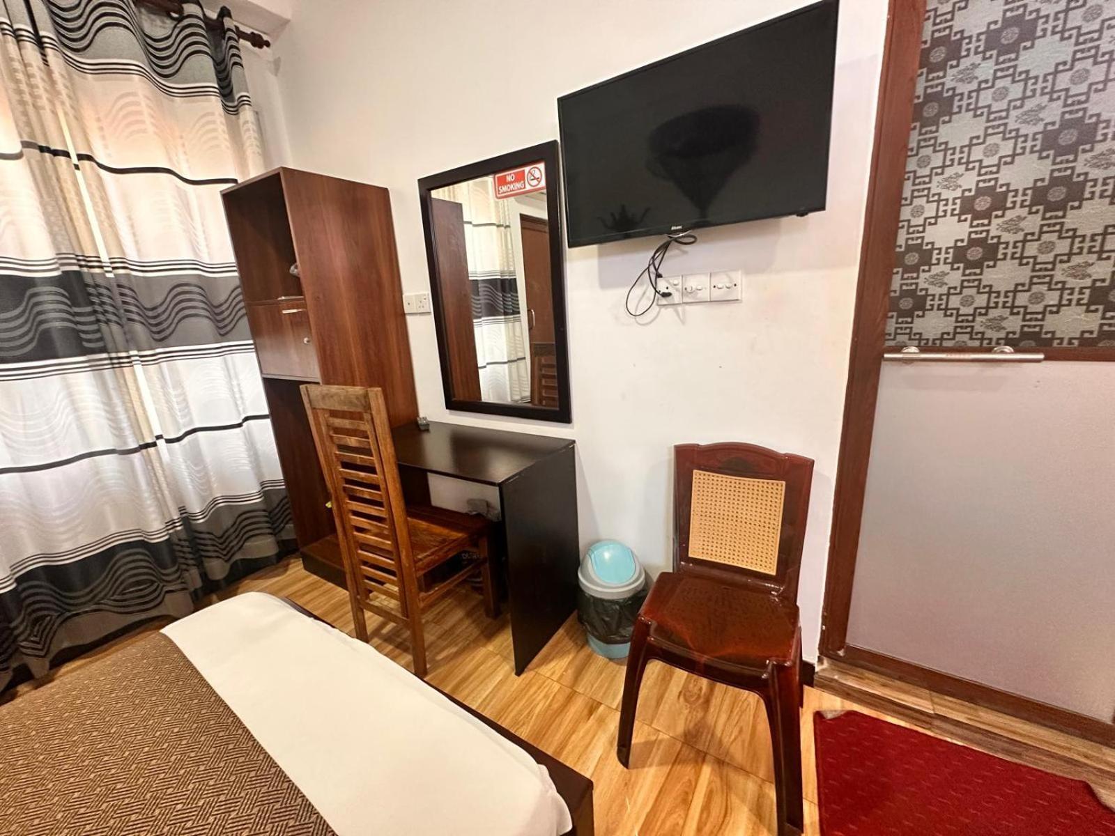 Holiday Villa Trincomalee Εξωτερικό φωτογραφία