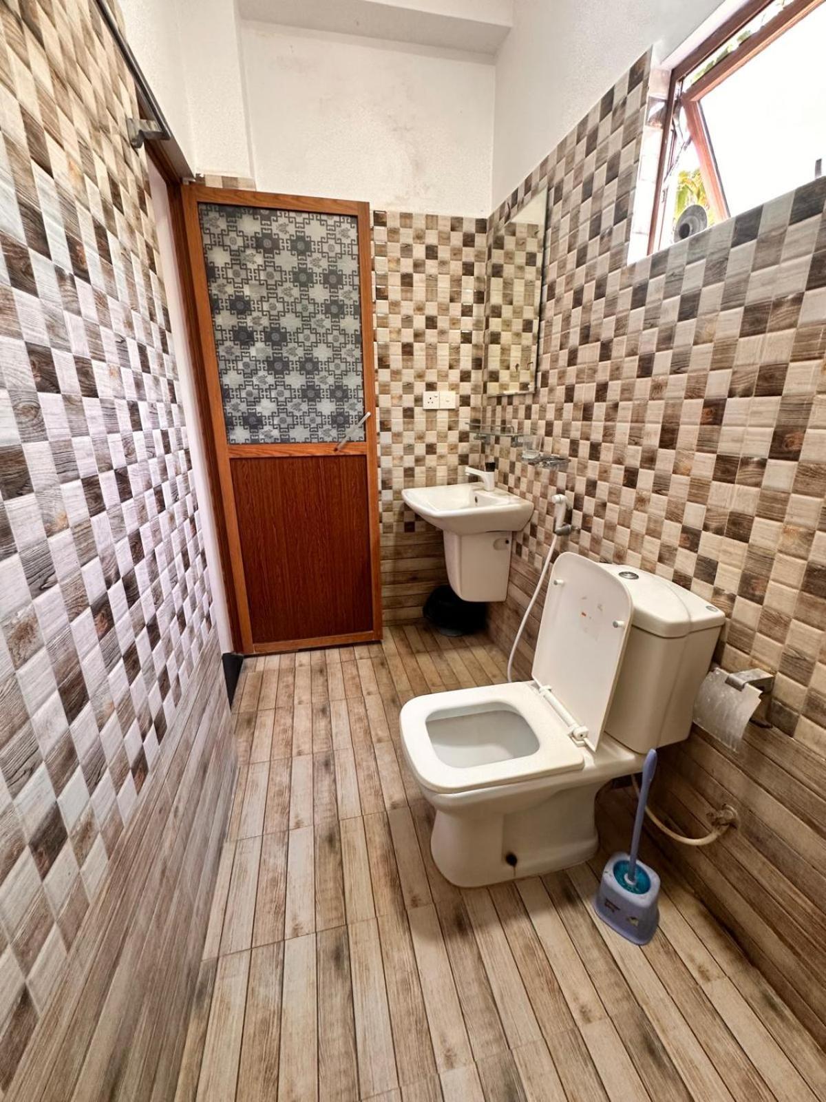 Holiday Villa Trincomalee Εξωτερικό φωτογραφία